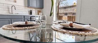 1BR Duplex • Walk to River and Downtown