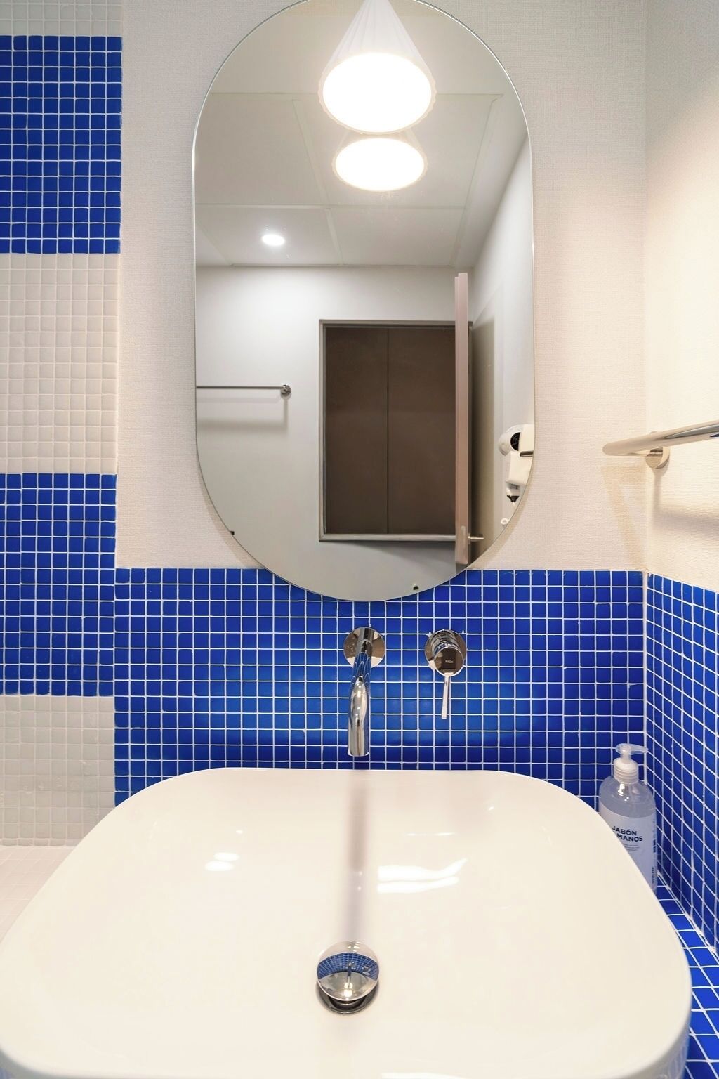 Hair dryer, towels
