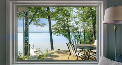 Lakefront Cottage, Dock, EV Charger, Firepit, Bunkhouse, Family & Pet Friendly