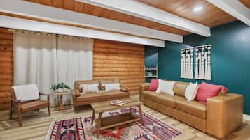 Smart-tv och eldstad