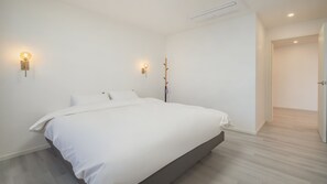 Basic Room, 2 Bedrooms (B301(149㎡/BBQ/Sea View)) | 1 bedroom, free WiFi - Pohang Luna Ocean View Pool Villa (Pohang)