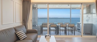Pohang Luna Ocean View Pool Villa