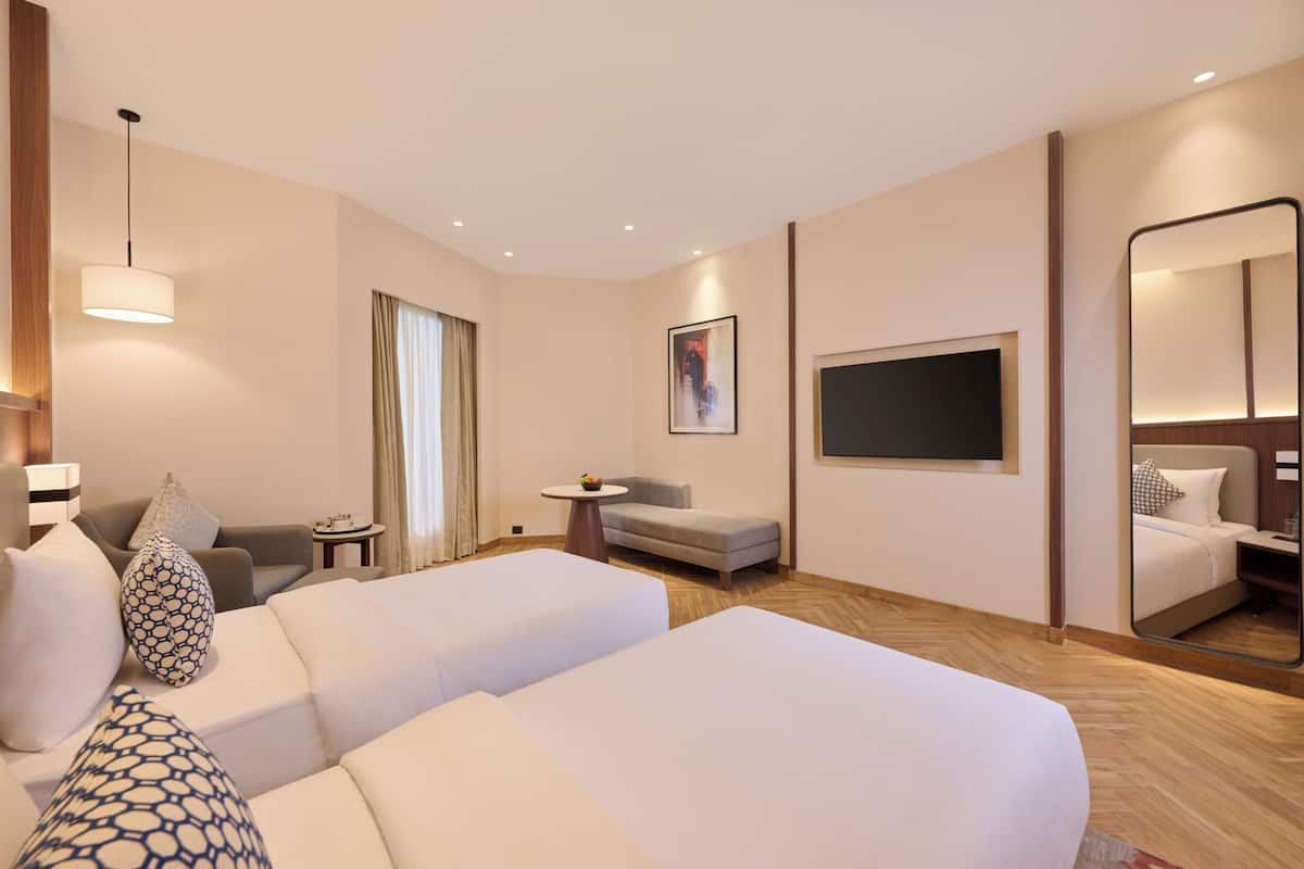 Minibar, in-room safe, desk, laptop workspace