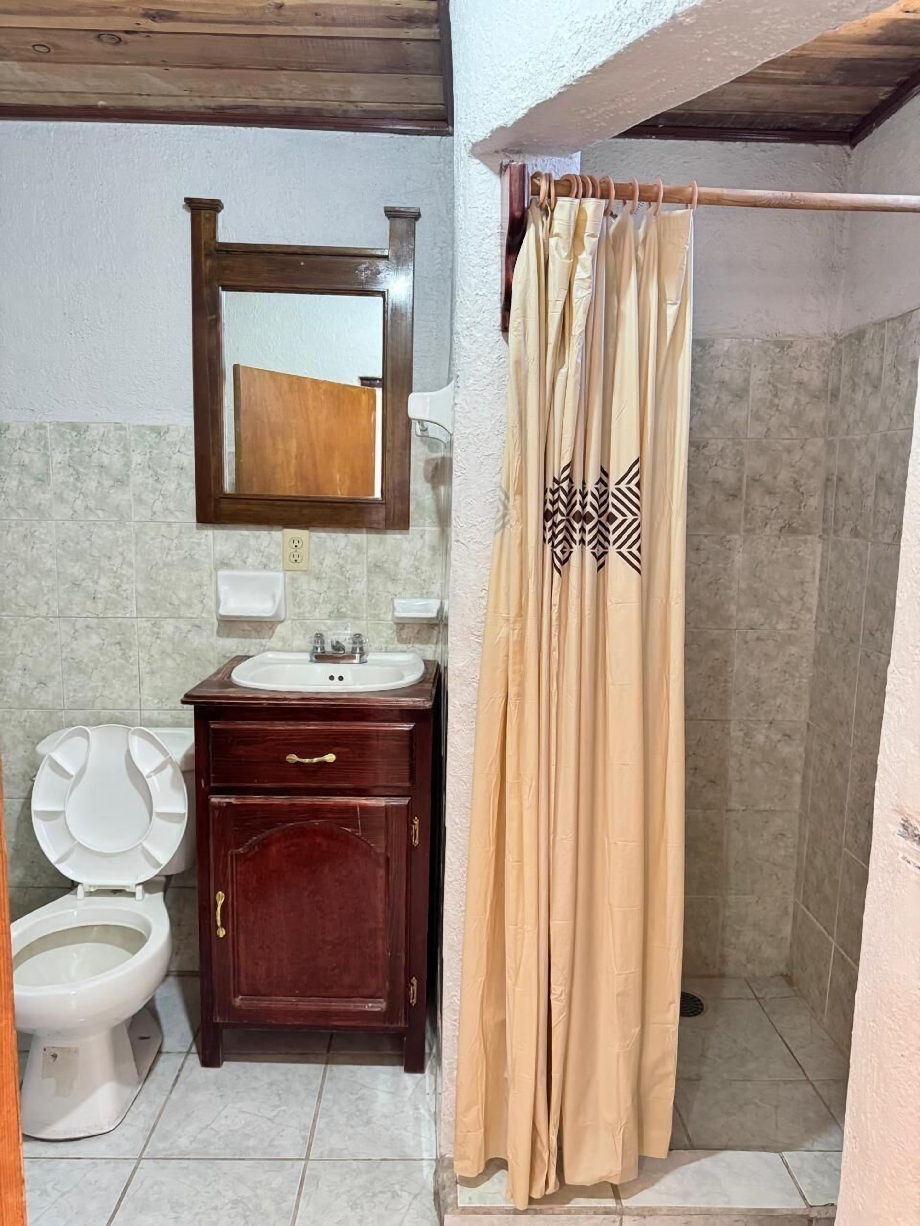 Cabaña básica | Baño