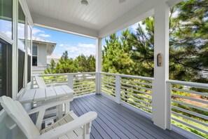 Property grounds - Luxury Prominence Home – Pool, Beach & Golf Cart (Inlet Beach)