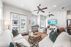 Smart TV - 30A Coastal Therapy – Pool, Beach & Golf Cart (Inlet Beach)