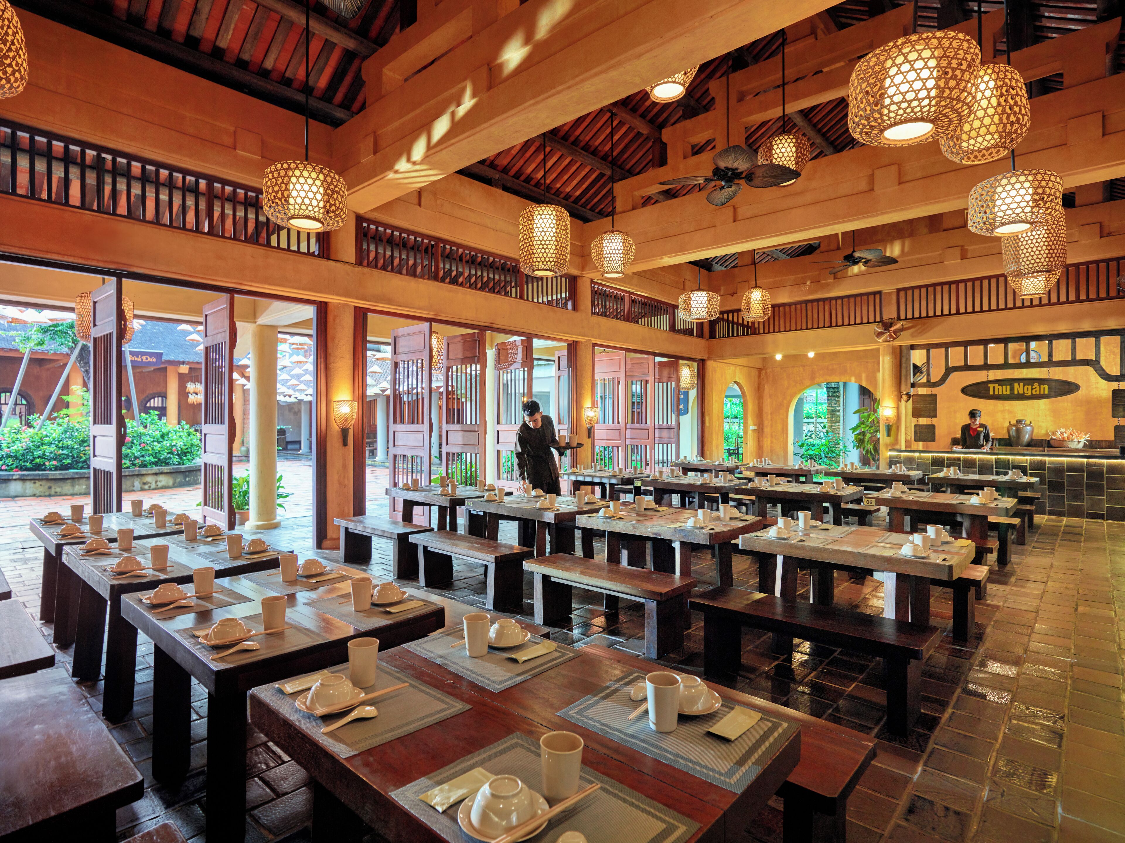 Bao gồm bữa sáng buffet hàng ngày 