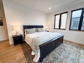 4 bedrooms, iron/ironing board, free WiFi - Long Term | 4 BR/4BA | Walk to River | Whitefish (Whitefish)