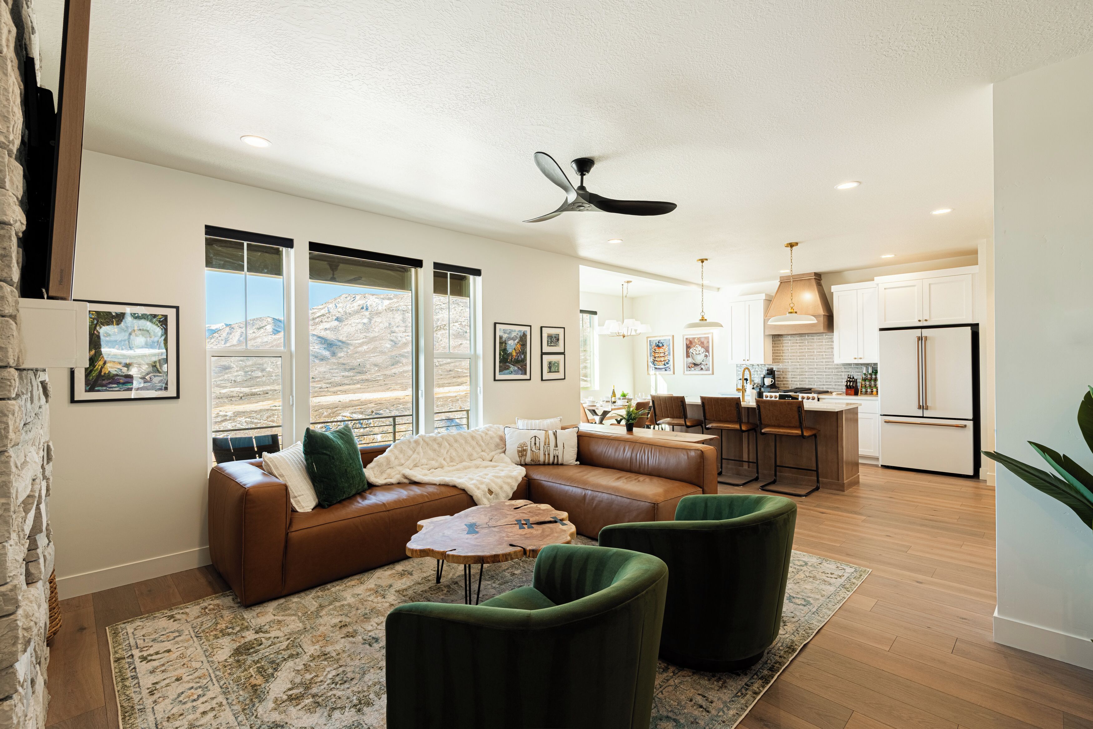 Smart TV, fireplace, foosball