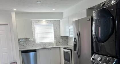 Beautiful Townhome Near Sanibel