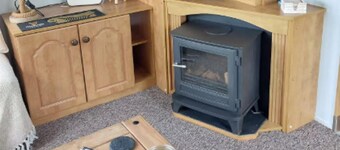 1 Bed Caravan Sleeps 2 -Dog Welcome -Free Parking