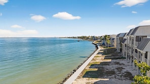 Beach nearby - Beautiful Mariner point condo with sweeping views of the bay! incredible value! (Sanibel)