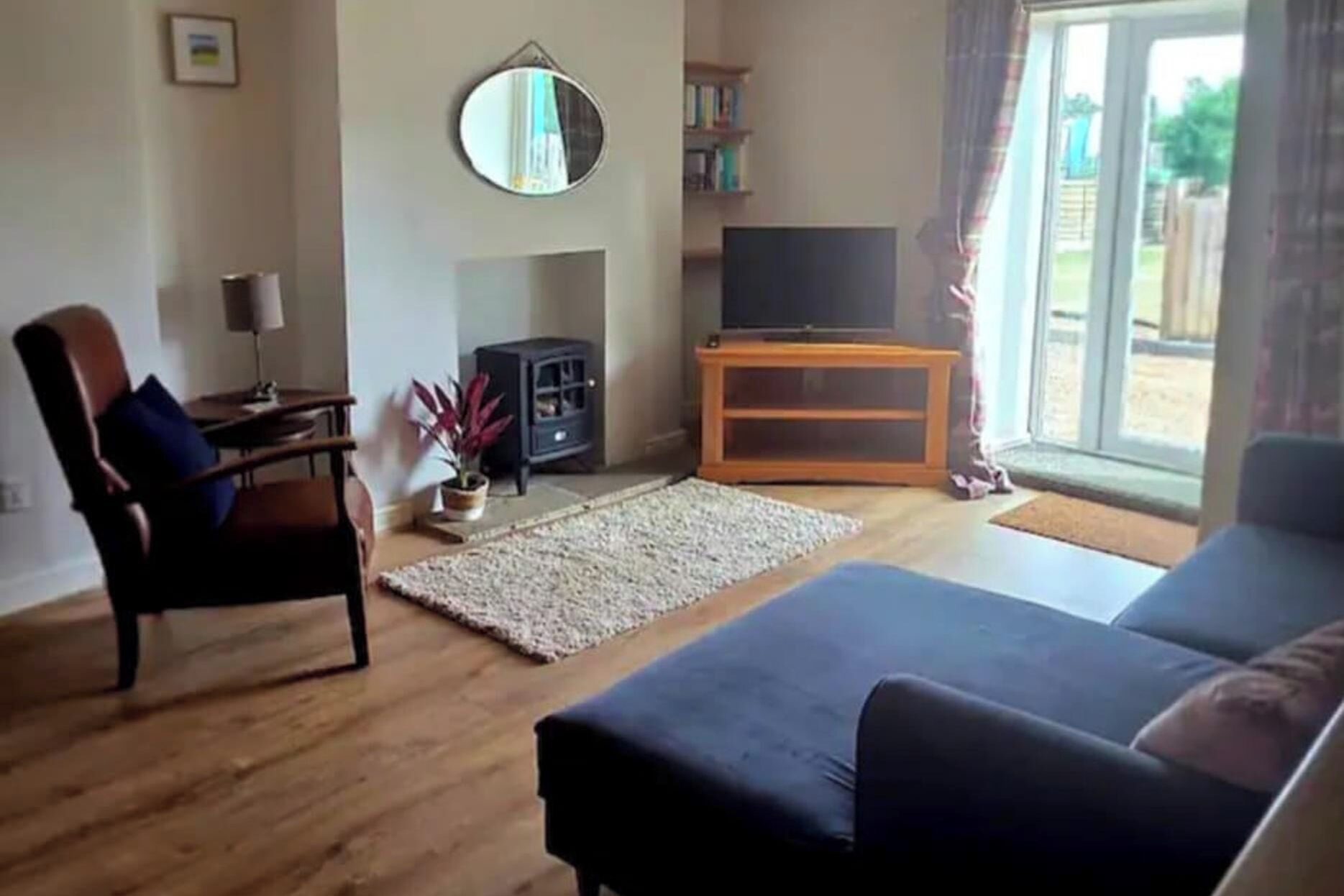 2 Bed  - Work - Holiday - Pets Welcome - Parking - Rutland