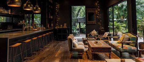 Bar (en la propiedad)