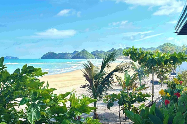 Private beach, beach umbrellas, beach towels, beach massages