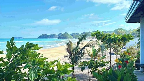 buddy's Beach House Sipalay