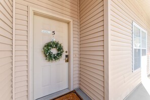 Exterior detail - Walk-In 3BR Condo at Royal Links • Golf Course Views • Near Hwy 76 (Branson)