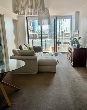 Living area - Welcome to your cosy central apartment in Southbank (Southbank)