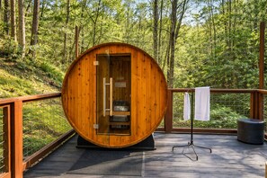 Property grounds - Couple retreat cabin, Indoor pool, Sauna, Hot Tub (Sevierville)