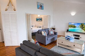 2 chambres, fer et planche à repasser, Wi-Fi gratuit, draps fournis