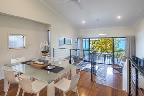 Dining - Panorama 5 - Hamilton Island & Buggy & Transfers (Hamilton Island)
