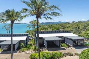 Exterior - Panorama 5 - Hamilton Island & Buggy & Transfers (Hamilton Island)