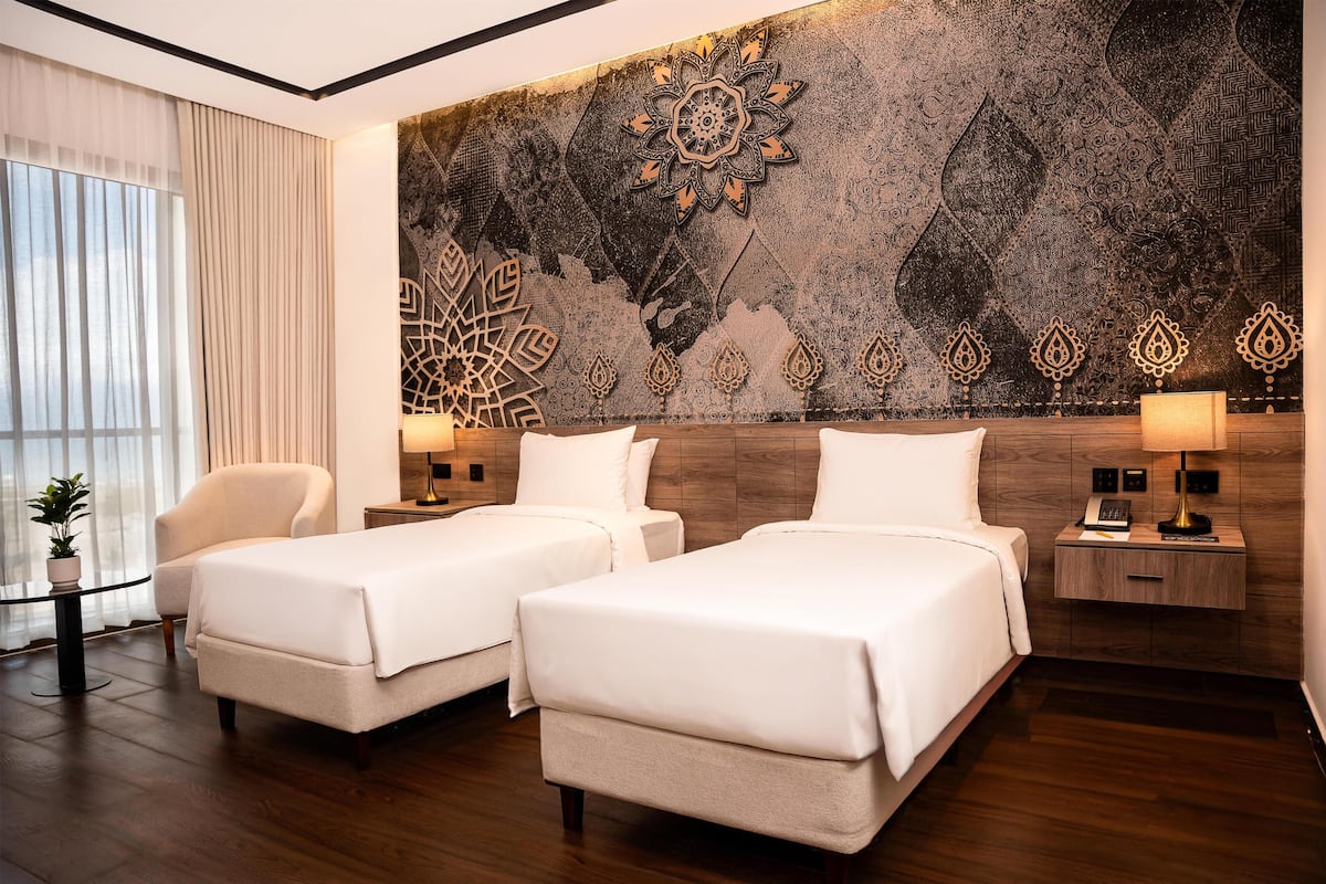 Select Comfort beds, in-room safe, desk, laptop workspace