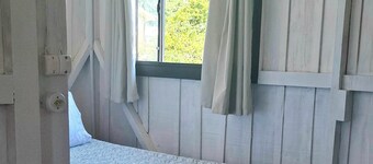 House near the beach – ideal for families and groups.