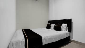 Deluxe Double Room | Free WiFi, bed sheets