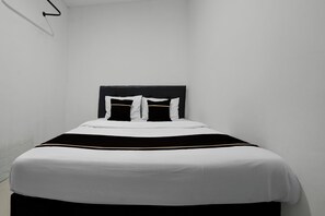 Deluxe Double Room - Hotel O near Politeknik Negeri Bandung (Bandung)