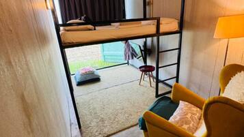 Habitación familiar, baño privado | Wifi gratis