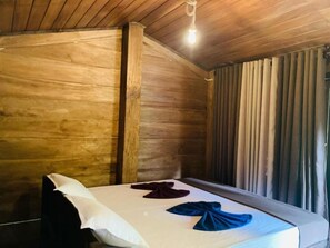 In-room safe, iron/ironing board, free WiFi - Sinharaja Pitadeniya Villa (Deniyaya)