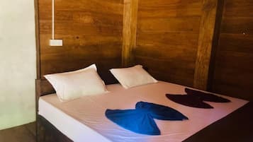 Deluxe Double Room, Balcony, Garden View | In-room safe, iron/ironing board, free WiFi