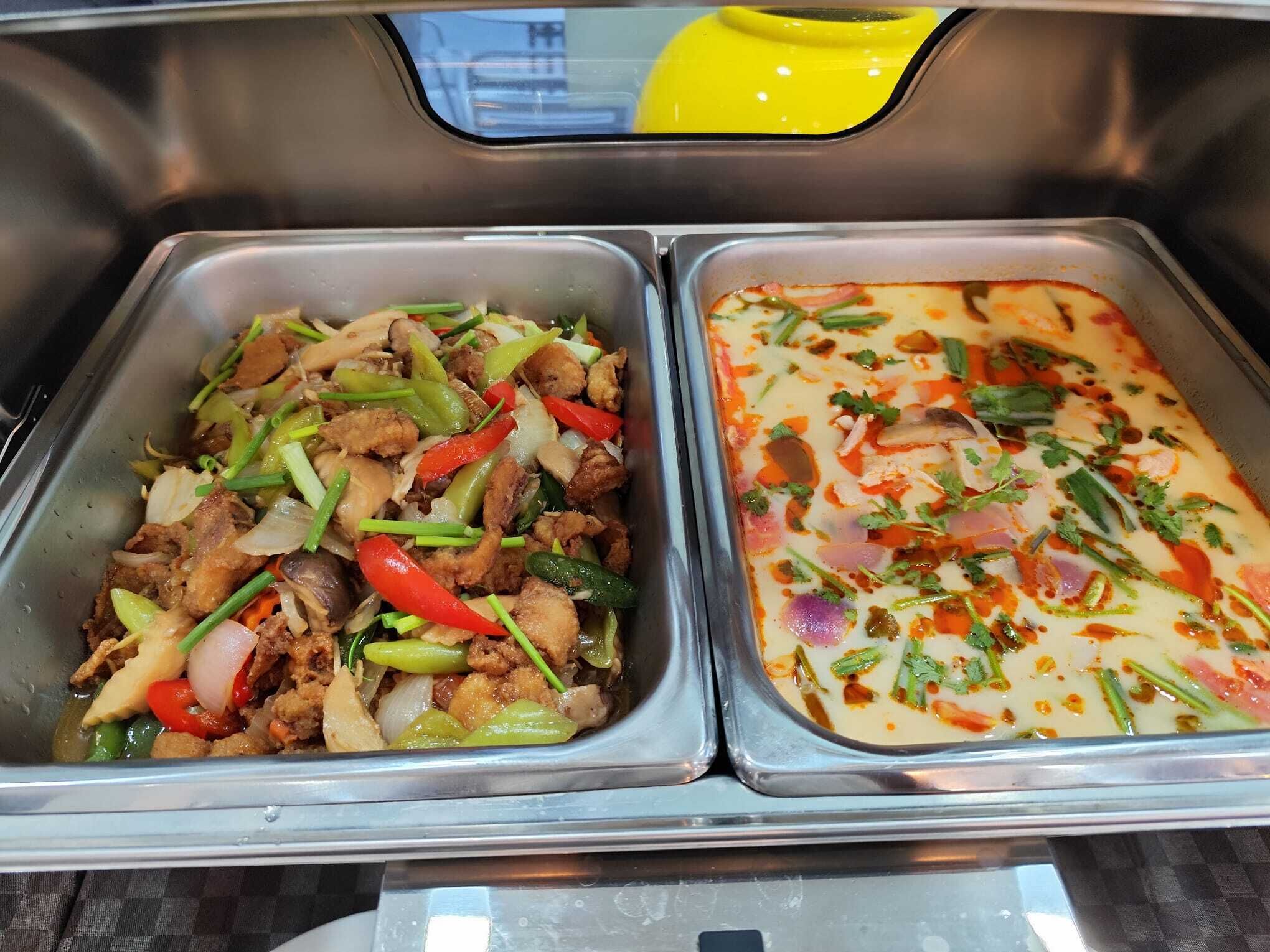 Café da manhã com buffet todos os dias mediante uma taxa