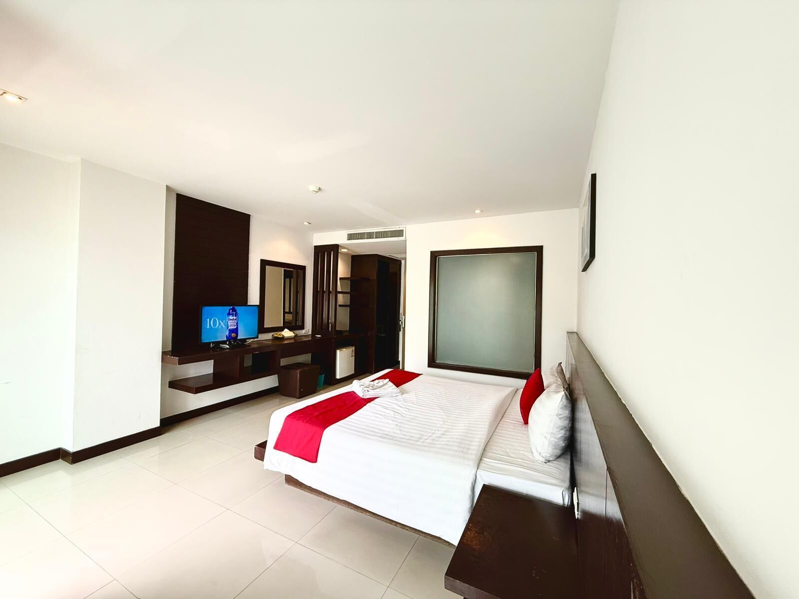 Superior Double Room, Balcony | In-room safe, free WiFi, bed sheets