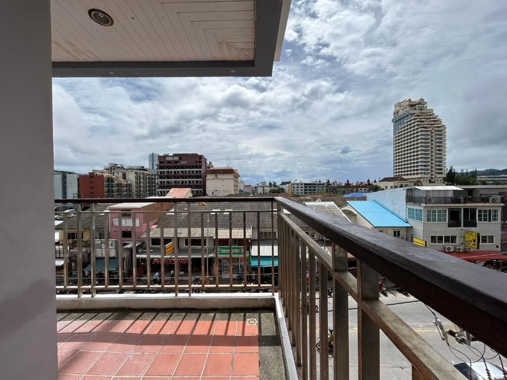 Quarto casal luxo, sacada, vista para a cidade | Vista da sacada