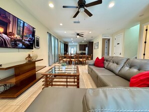 Interior - 520-8-ld-large Movie&game Room (Kissimmee)