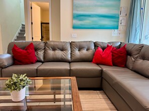 Interior - 520-8-ld-large Movie&game Room (Kissimmee)