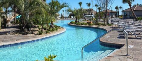 Villa (Multiple Bedrooms) | Intérieur