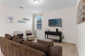 House (Multiple Bedrooms) | Interior - 7500-8-ma-well Equipped Home (Kissimmee)