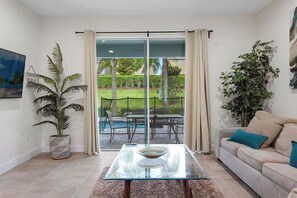 Interior - 7500-8-ma-well Equipped Home (Kissimmee)