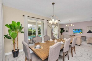 Interior - 1573fd · Beautiful 6Br Villa/ Near Clubhouse (Davenport)