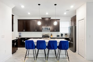 Interior - 1085 Leader ST, Davenport,5 BED (Davenport)
