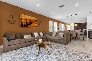 House (Multiple Bedrooms) | Interior - 371-8-pc-fabulous Home With Private Pool and spa (Kissimmee)