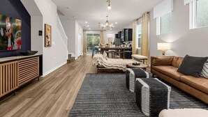 單棟房屋 (5 Bedrooms) | 內部