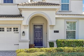 Interior - 1571 Observer Lane, Davenport-8bed (Davenport)