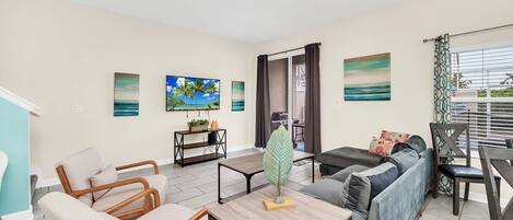 House (5 Bedrooms) | Front of property