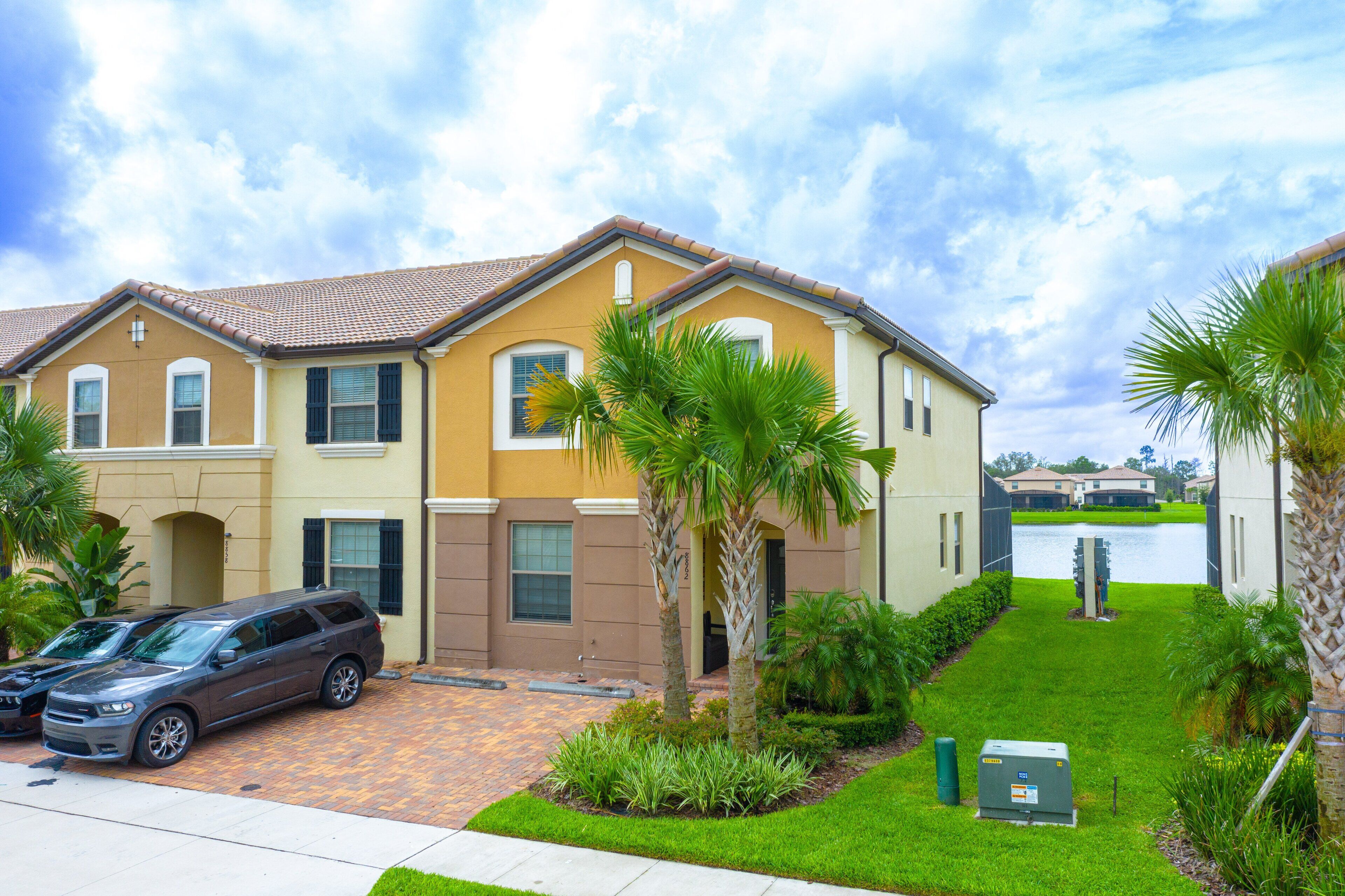 Villa (5 Bedrooms) | Front of property