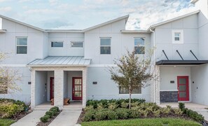Front of property - Flash 20 Off Stunning Orlando Townhouse With Pvt Pool 206cg (Kissimmee)