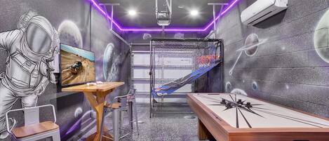 House (5 Bedrooms) | Front of property